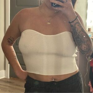 ribbed strapless top
